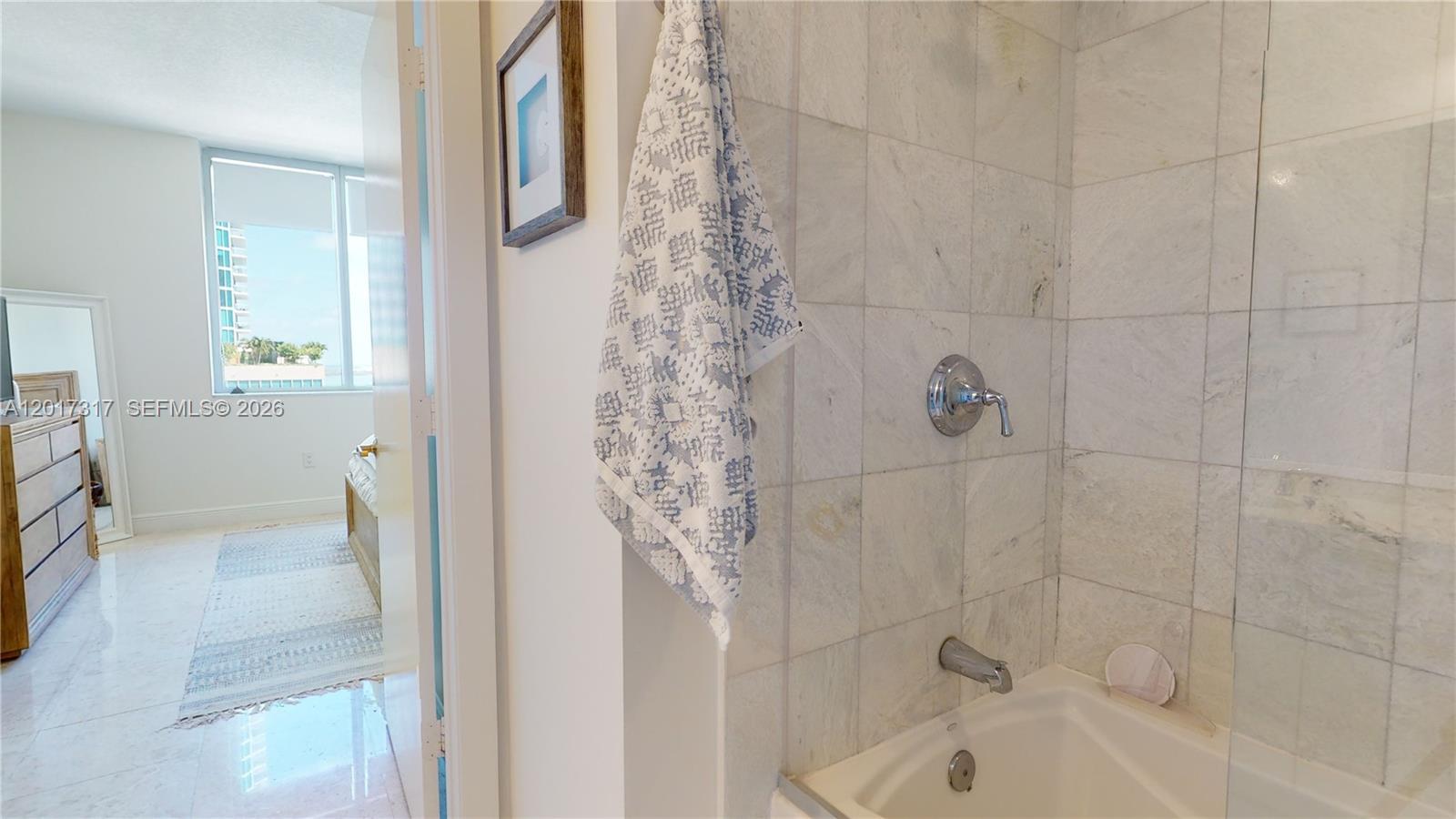 image 1060 Brickell - 106013