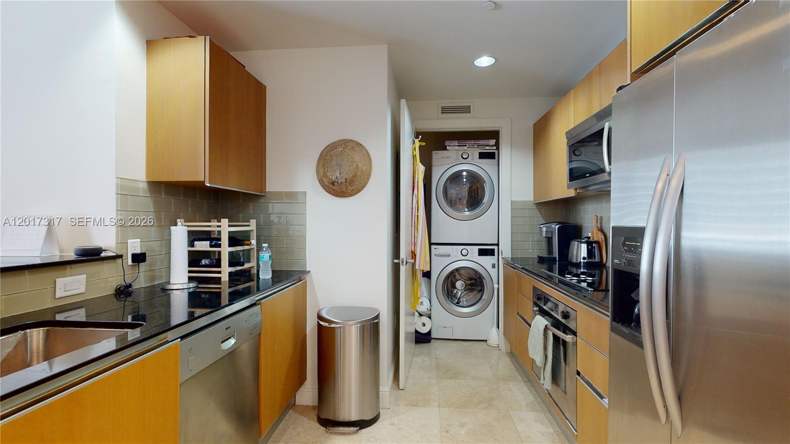image 1060 Brickell - 10604