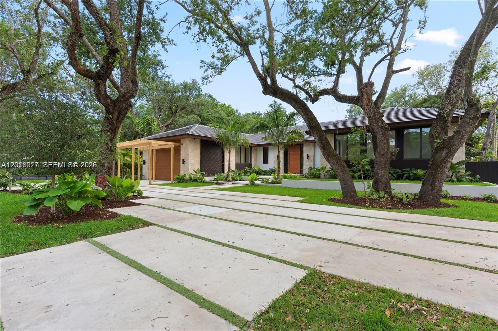 7840 SW 98th St Miami, FL 33156