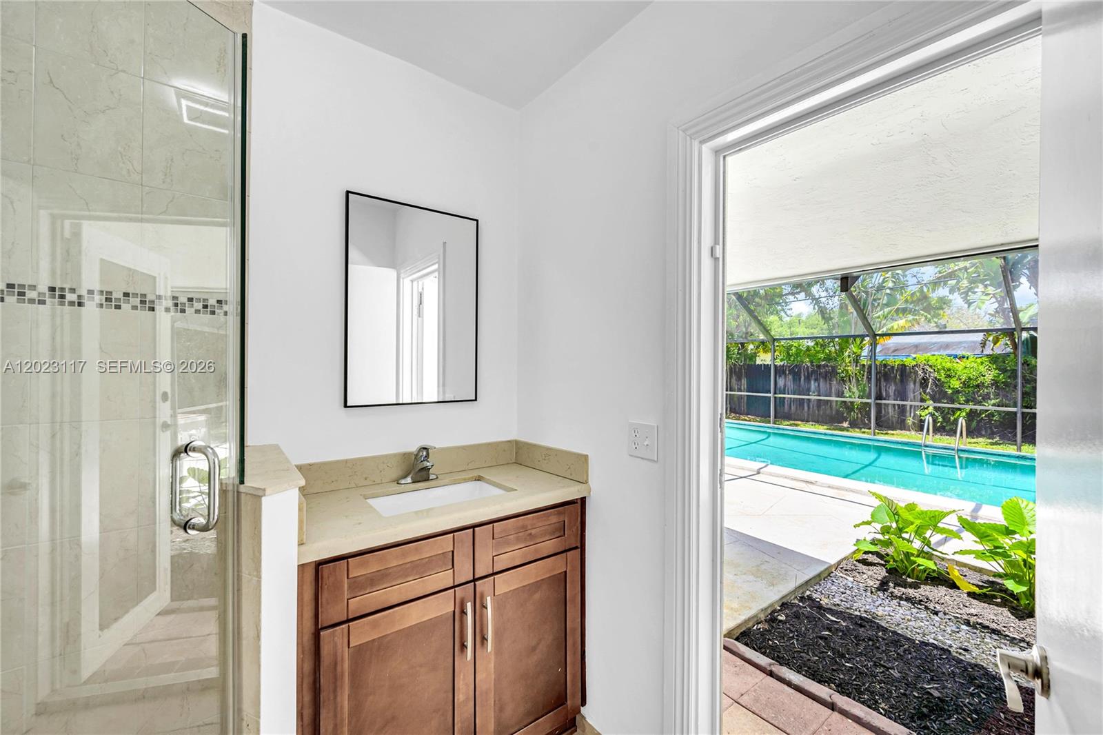 13100 SW 81st Ave Pinecrest, FL 33156