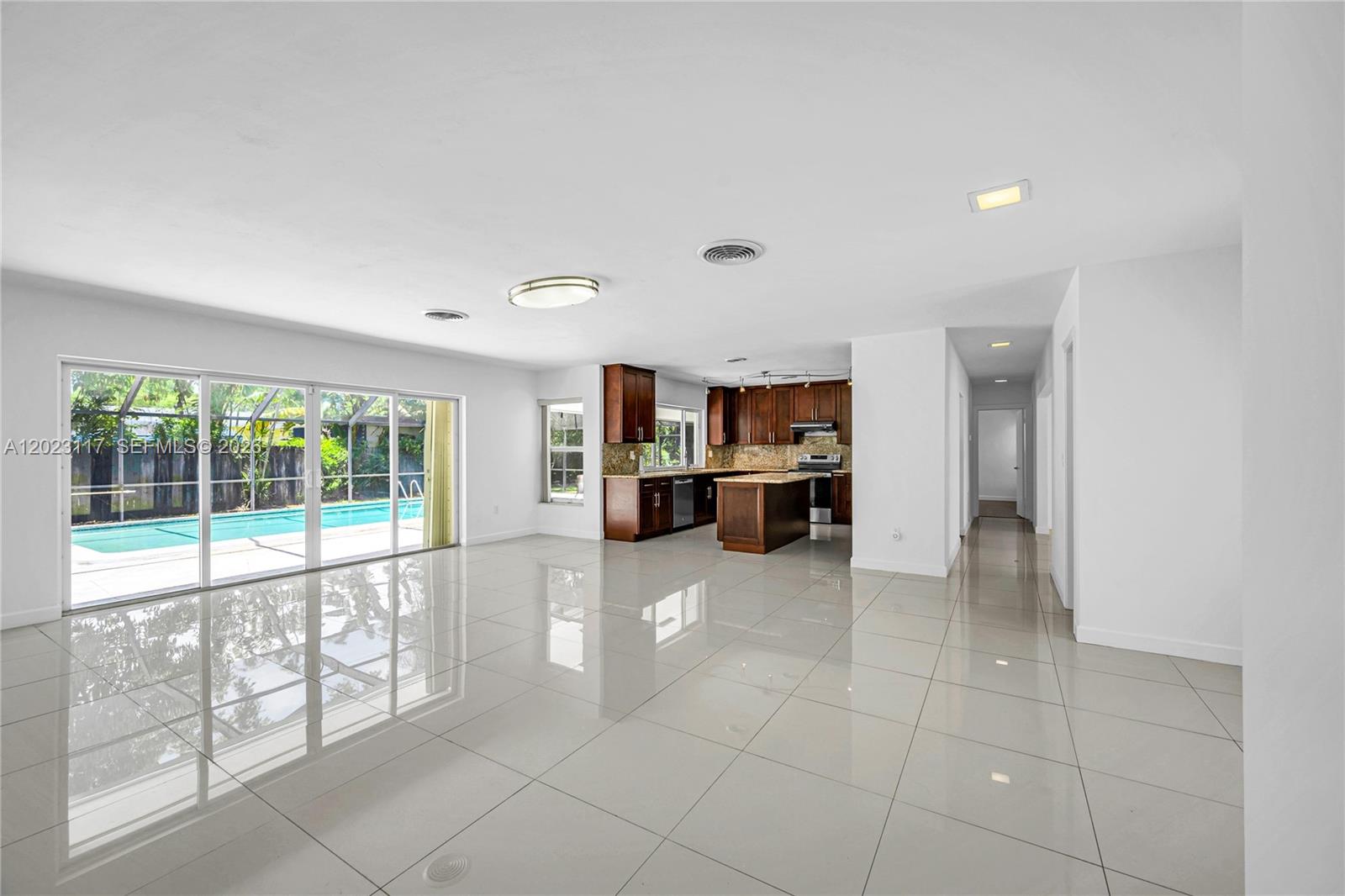13100 SW 81st Ave Pinecrest, FL 33156
