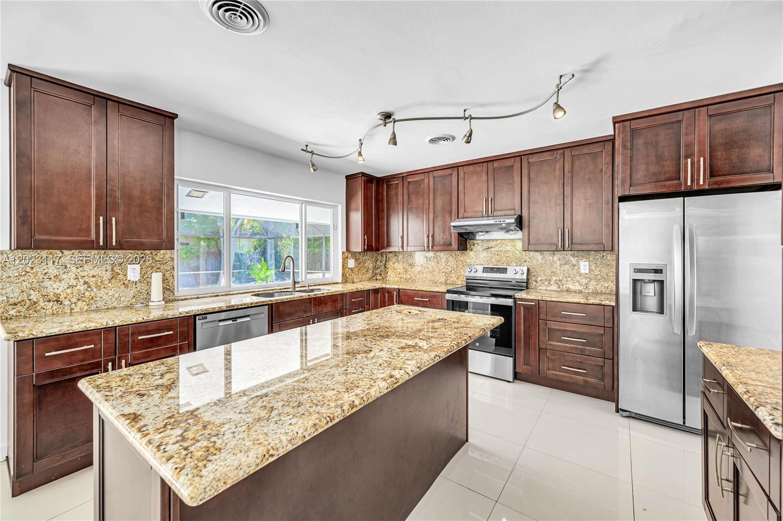13100 SW 81st Ave Pinecrest, FL 33156