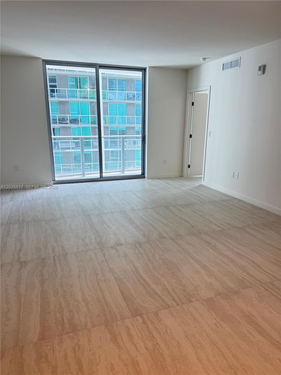 77 SE 5th #2307 Miami, FL 33131