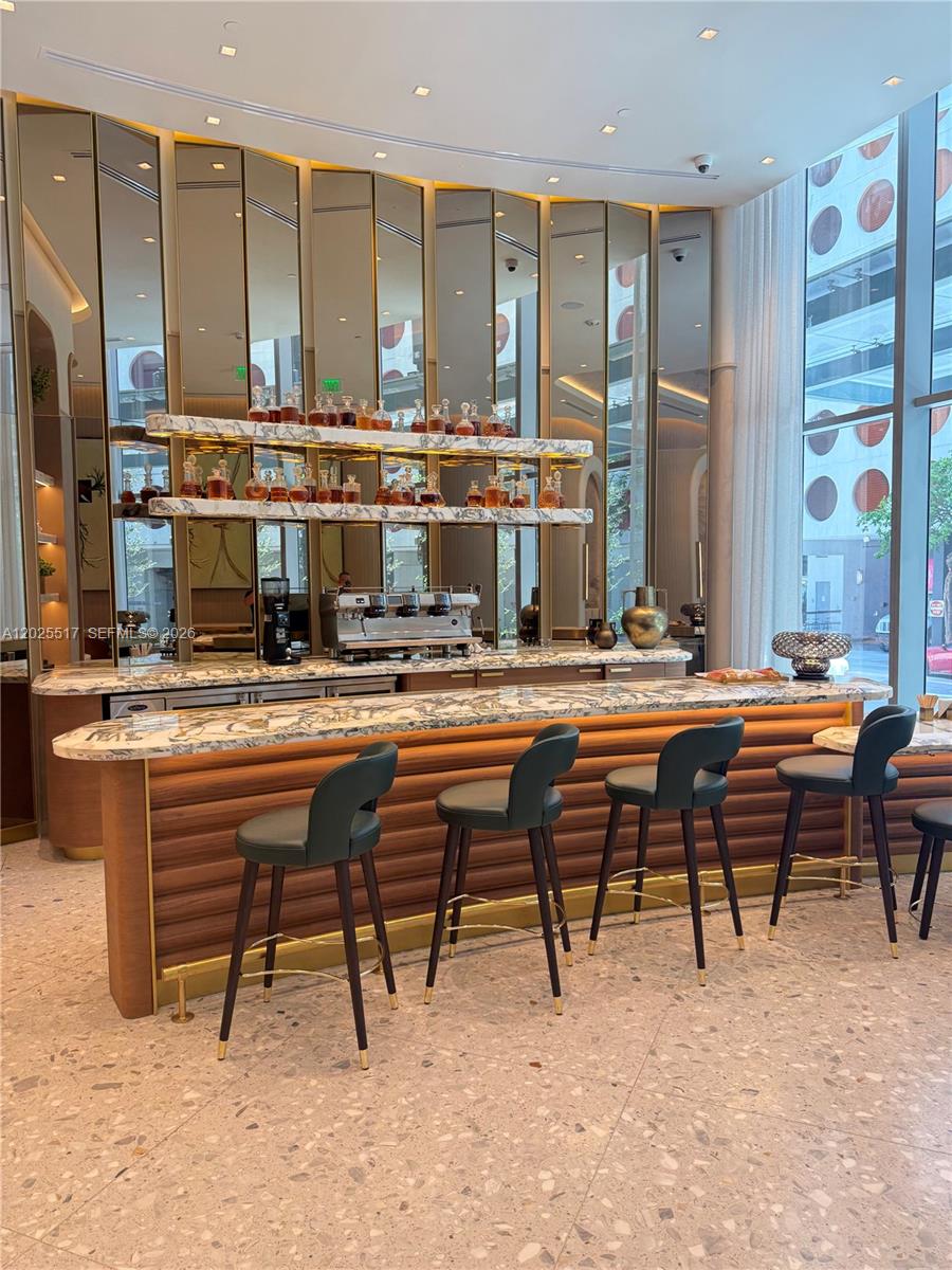 77 SE 5th #2307 Miami, FL 33131