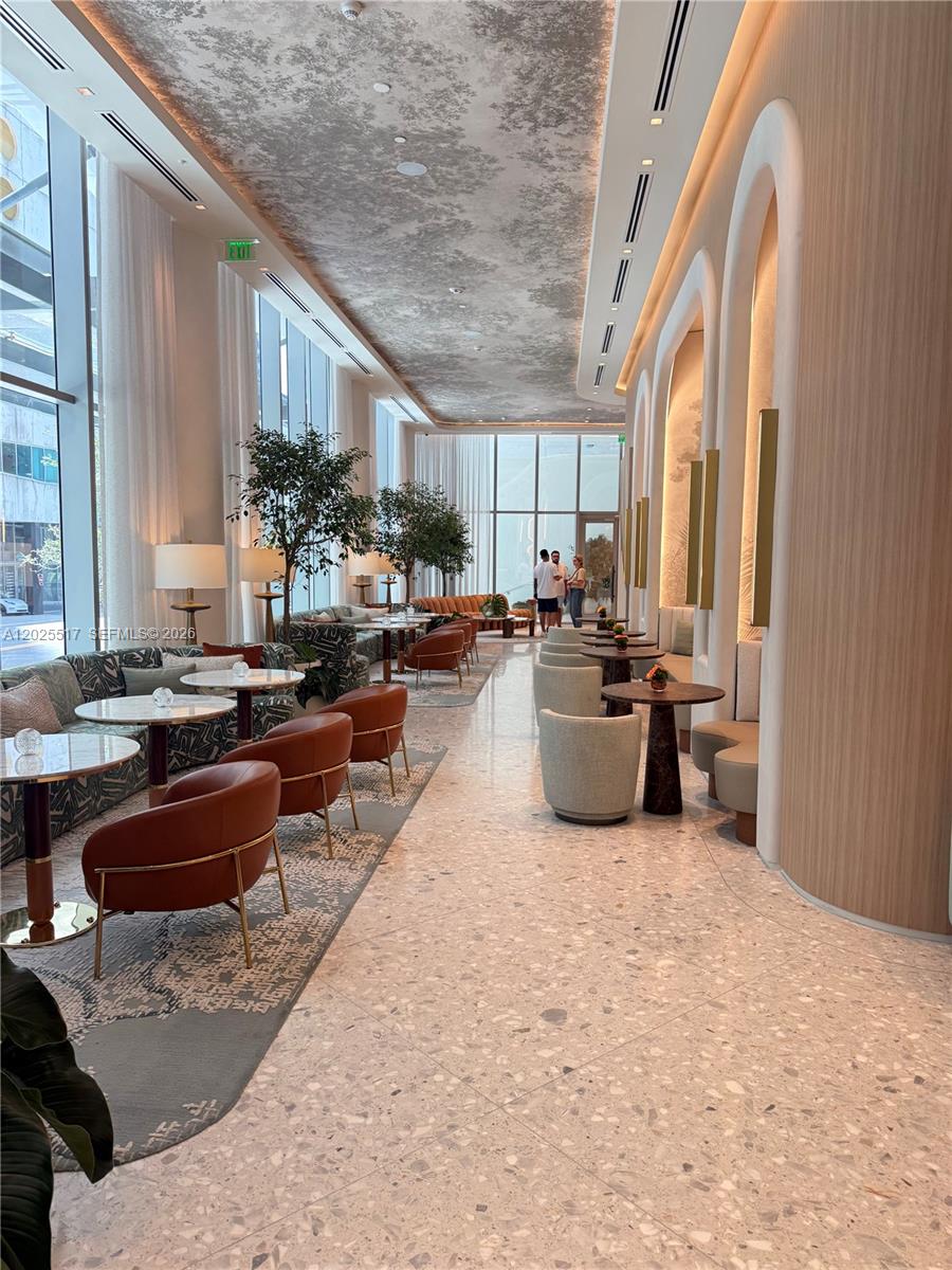 77 SE 5th #2307 Miami, FL 33131