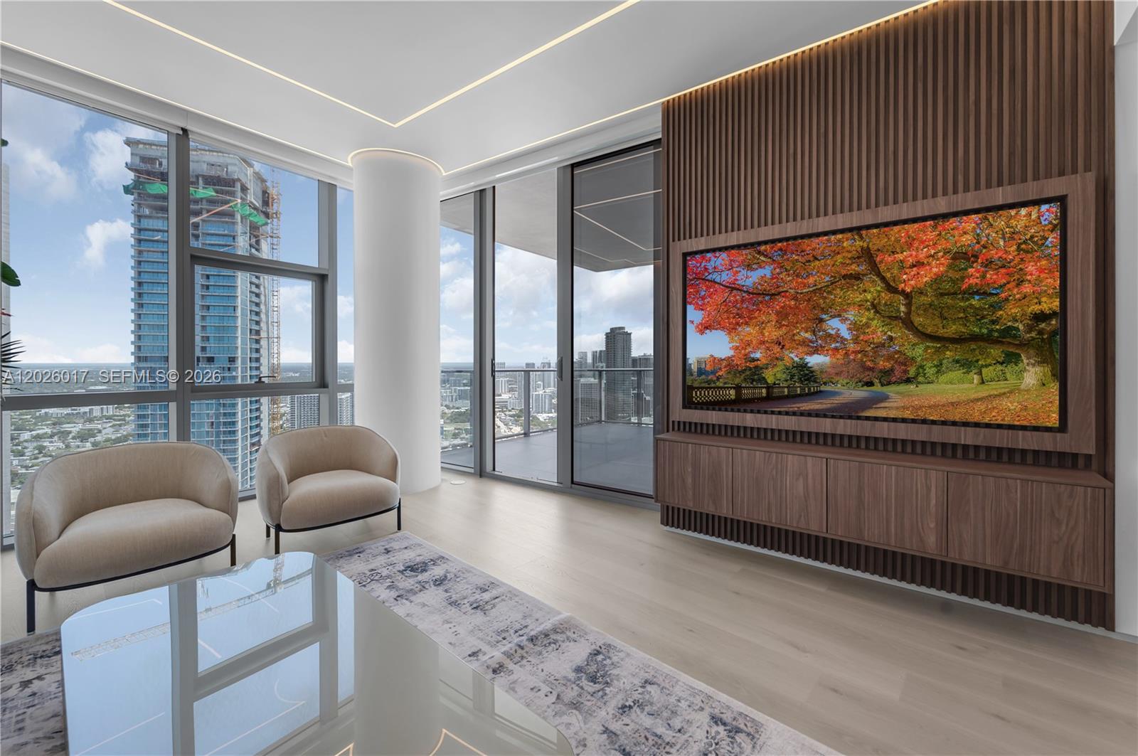 image Paramount Miami Worldcenter0