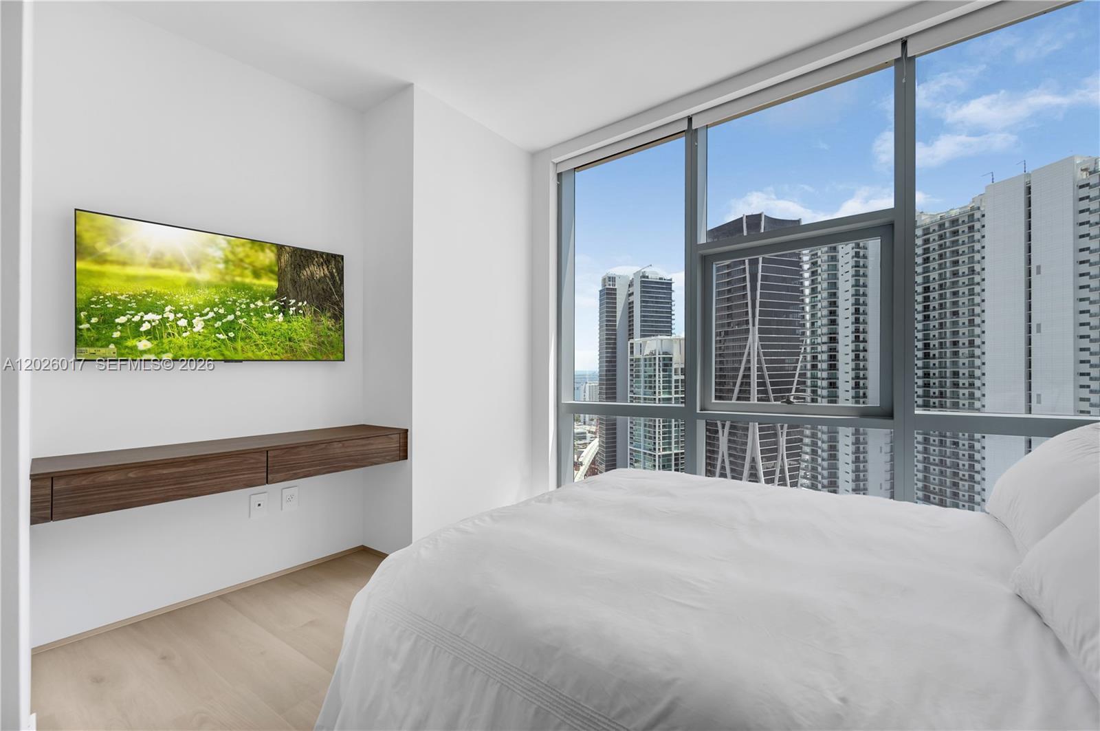 image Paramount Miami Worldcenter24