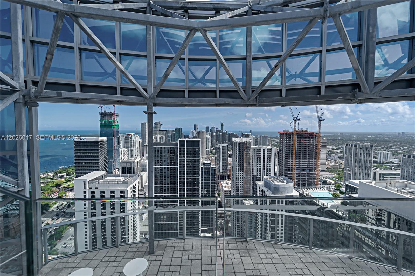image Paramount Miami Worldcenter95