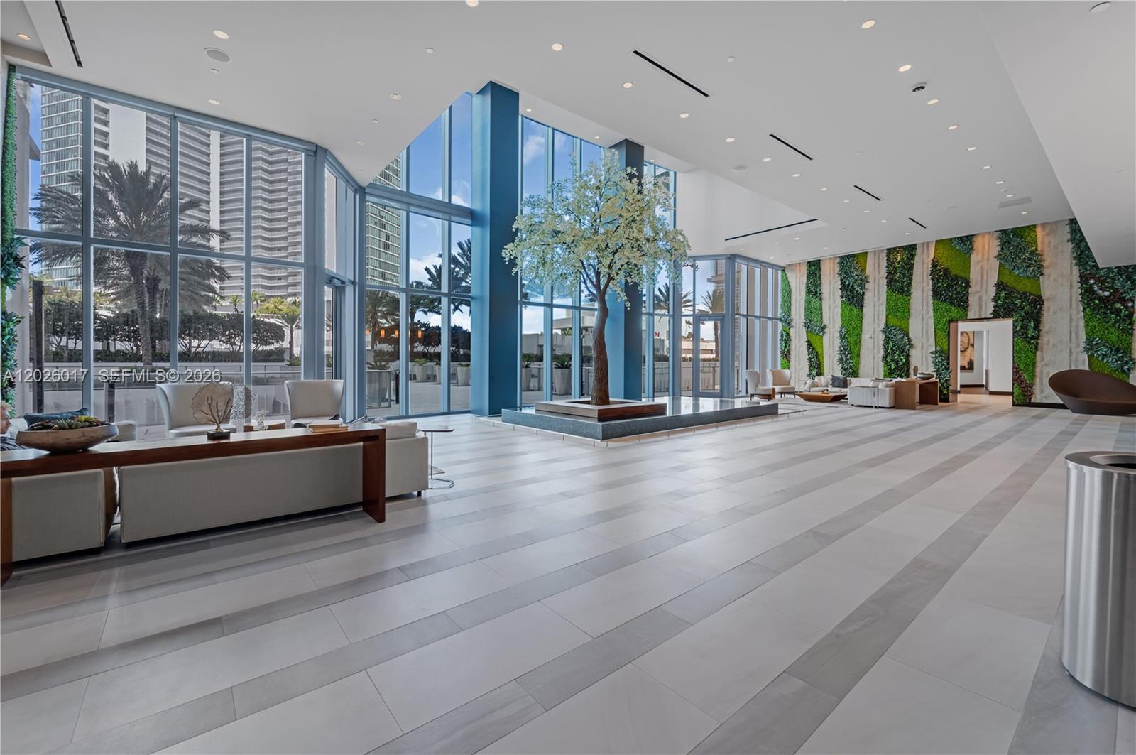 image Paramount Miami Worldcenter98