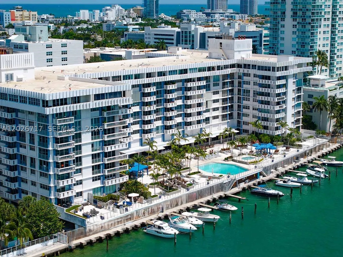 image South Bay Club1