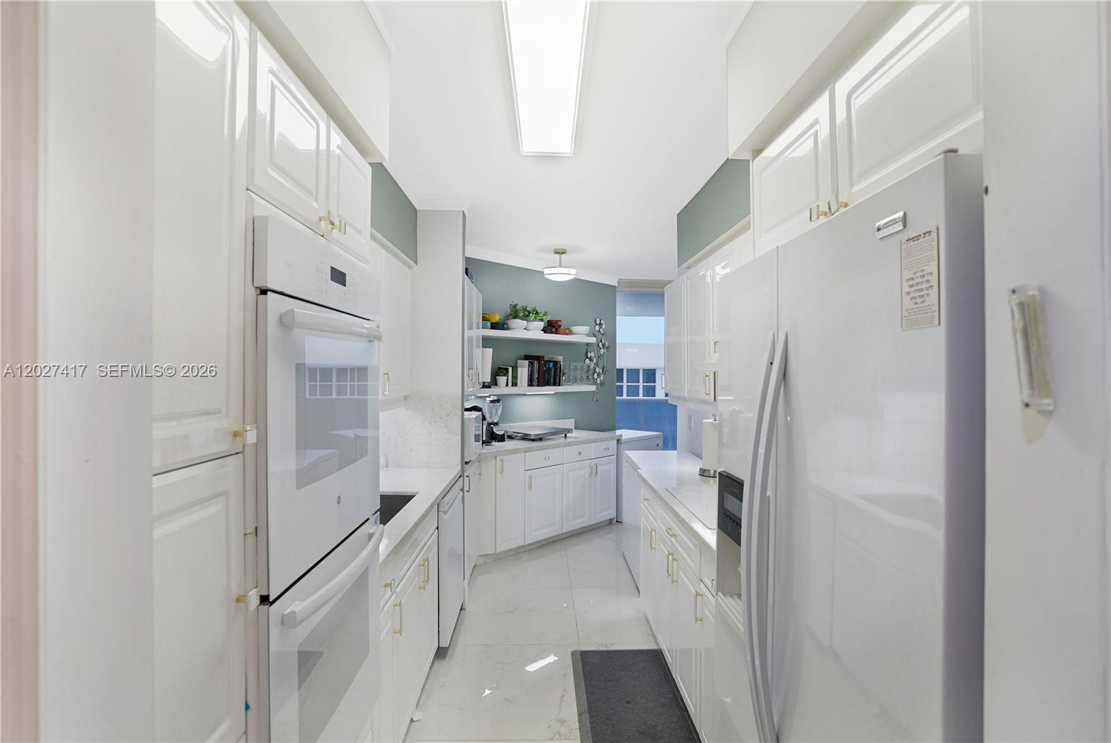 4775 Collins Ave #1804 Miami Beach, FL 33140