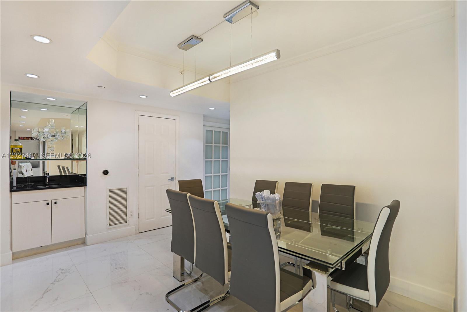 4775 Collins Ave #1804 Miami Beach, FL 33140