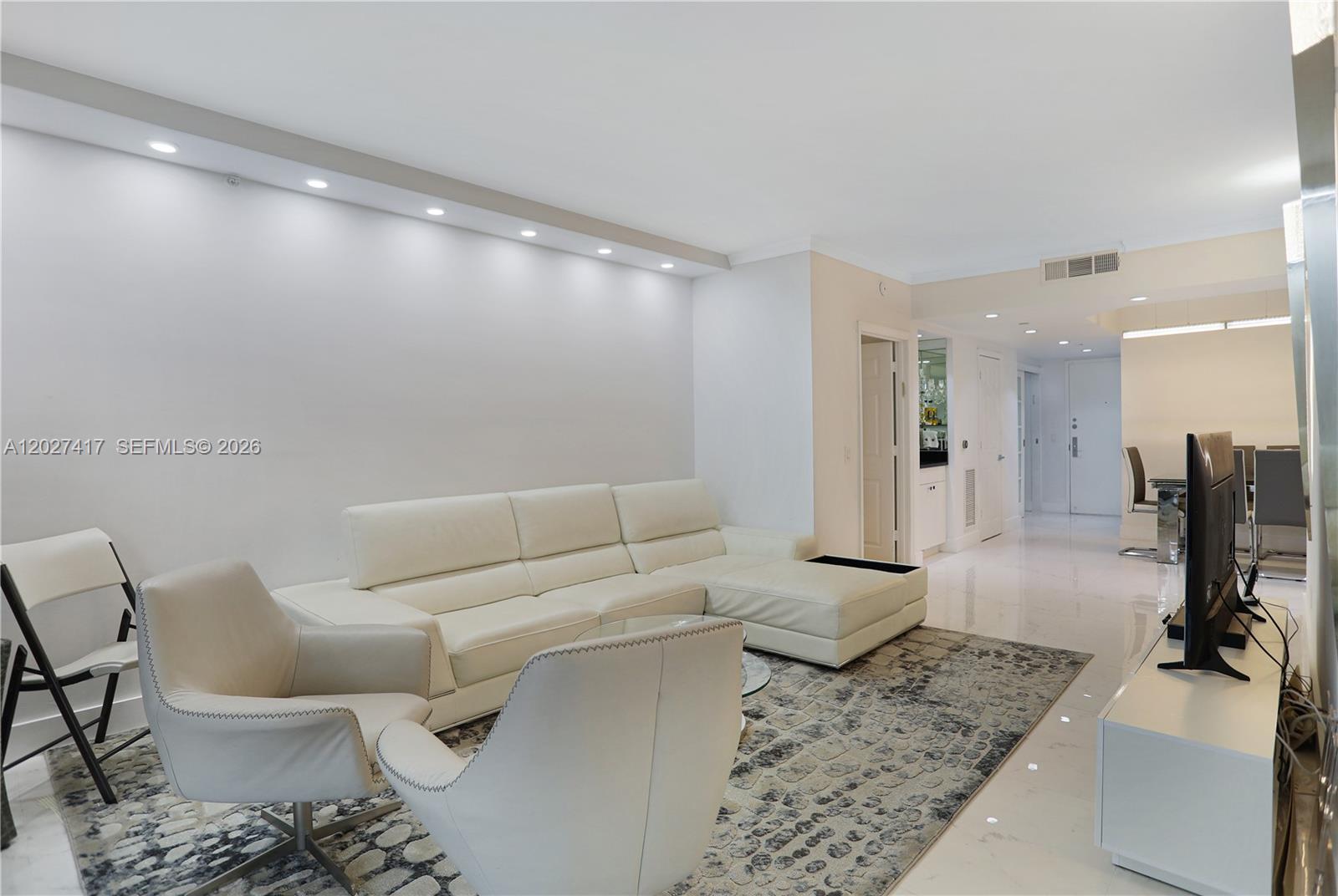 4775 Collins Ave #1804 Miami Beach, FL 33140