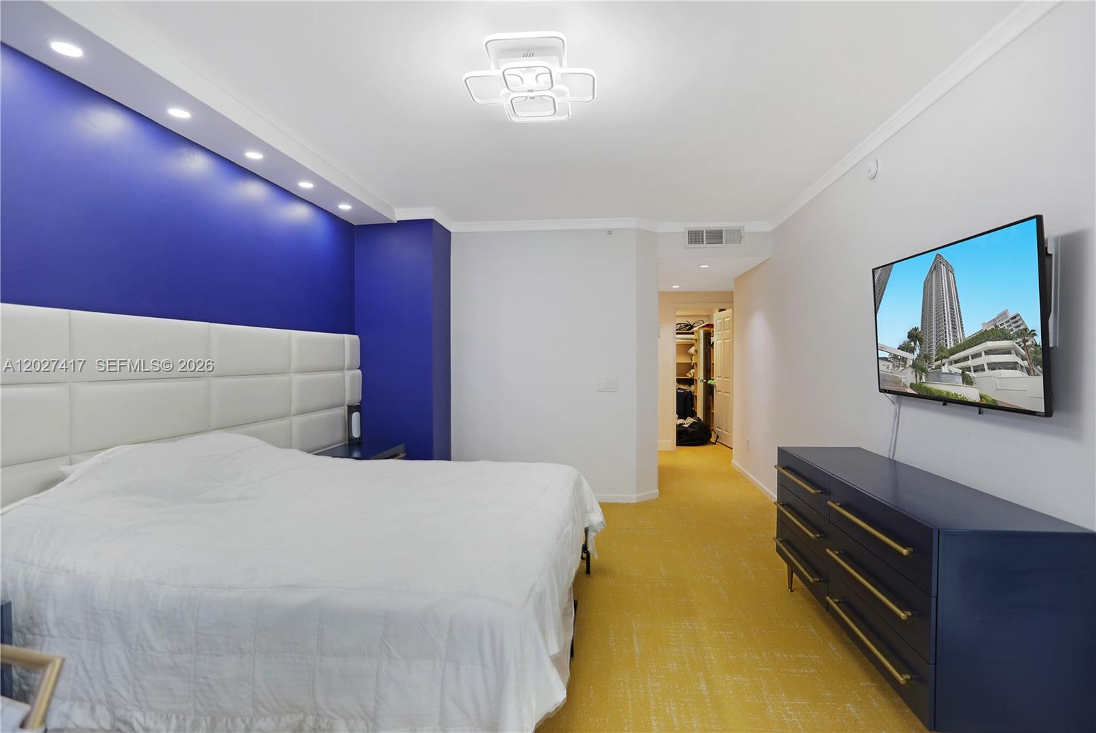 4775 Collins Ave #1804 Miami Beach, FL 33140