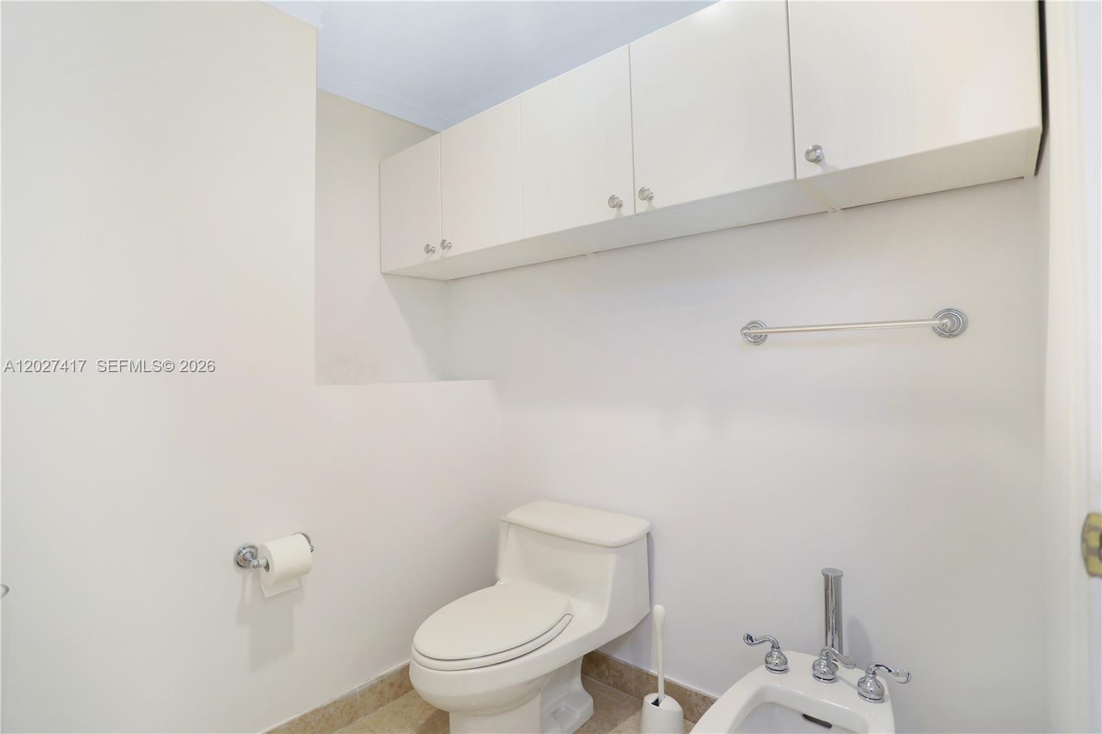 4775 Collins Ave #1804 Miami Beach, FL 33140
