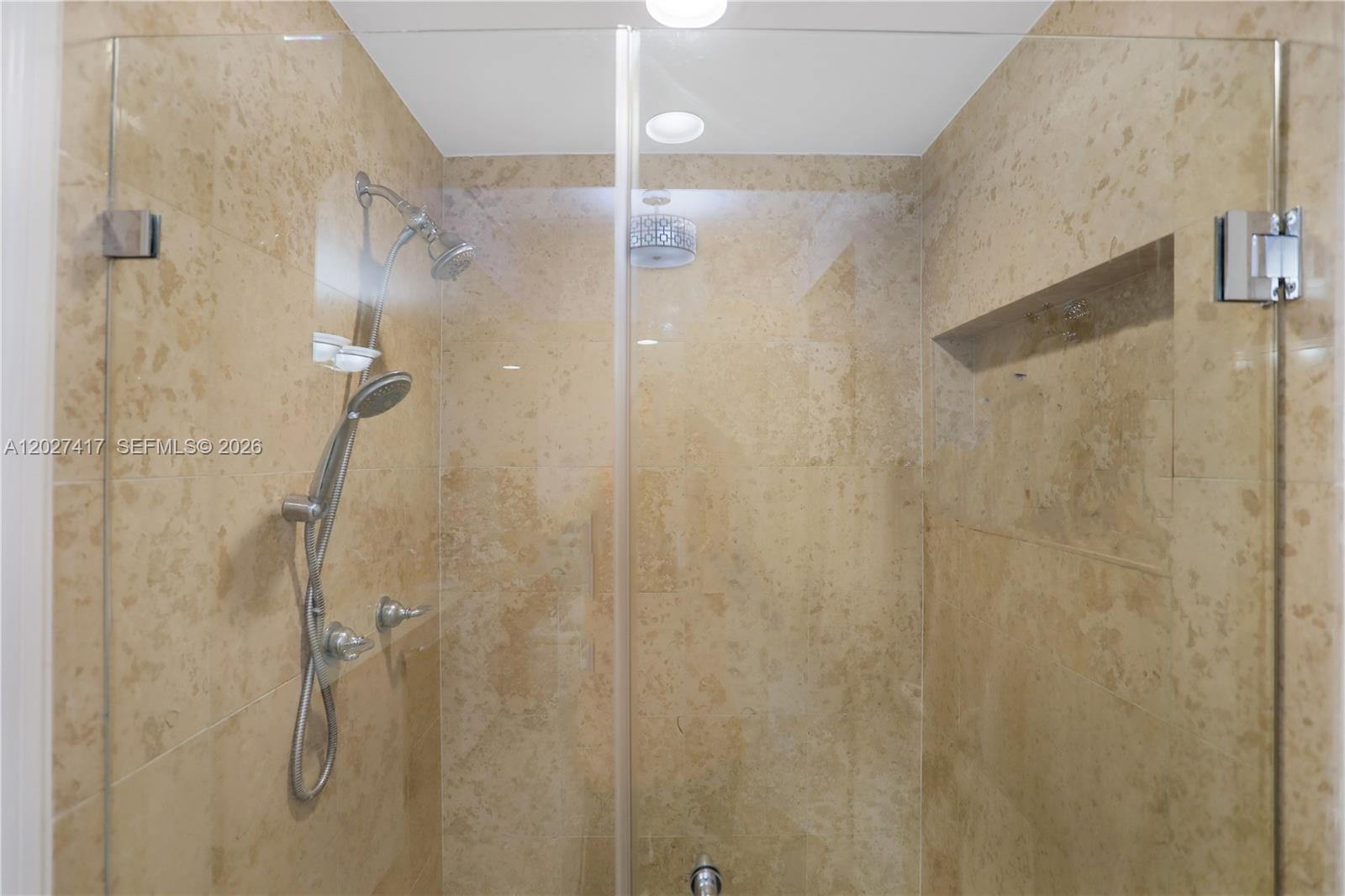 4775 Collins Ave #1804 Miami Beach, FL 33140