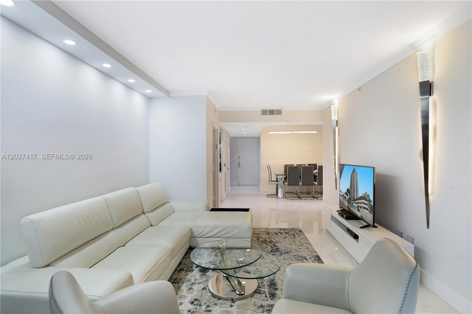 4775 Collins Ave #1804 Miami Beach, FL 33140