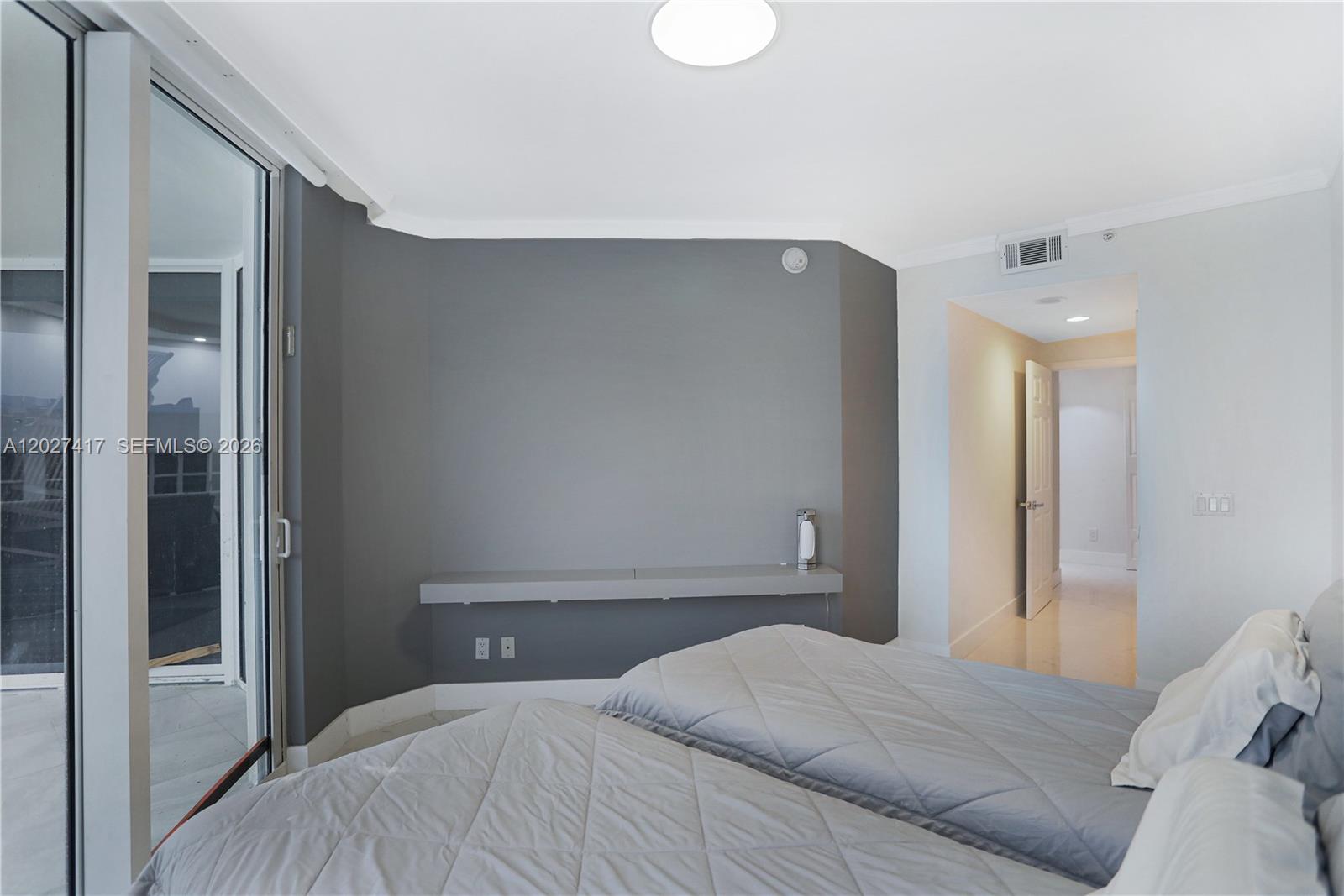4775 Collins Ave #1804 Miami Beach, FL 33140