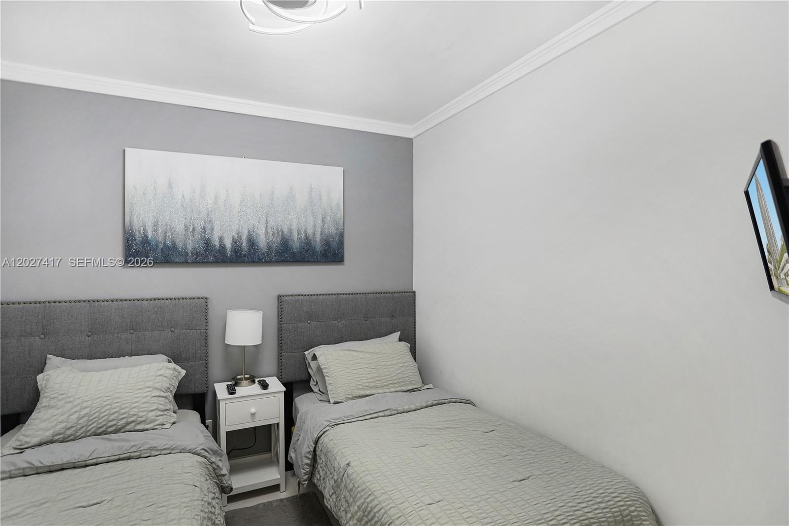 4775 Collins Ave #1804 Miami Beach, FL 33140