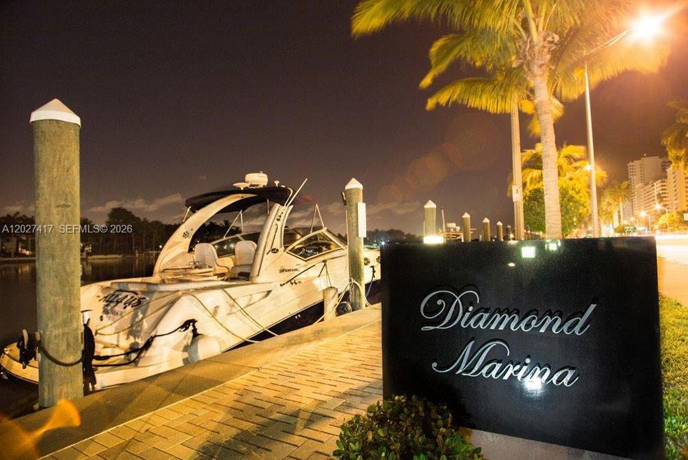 4775 Collins Ave #1804 Miami Beach, FL 33140