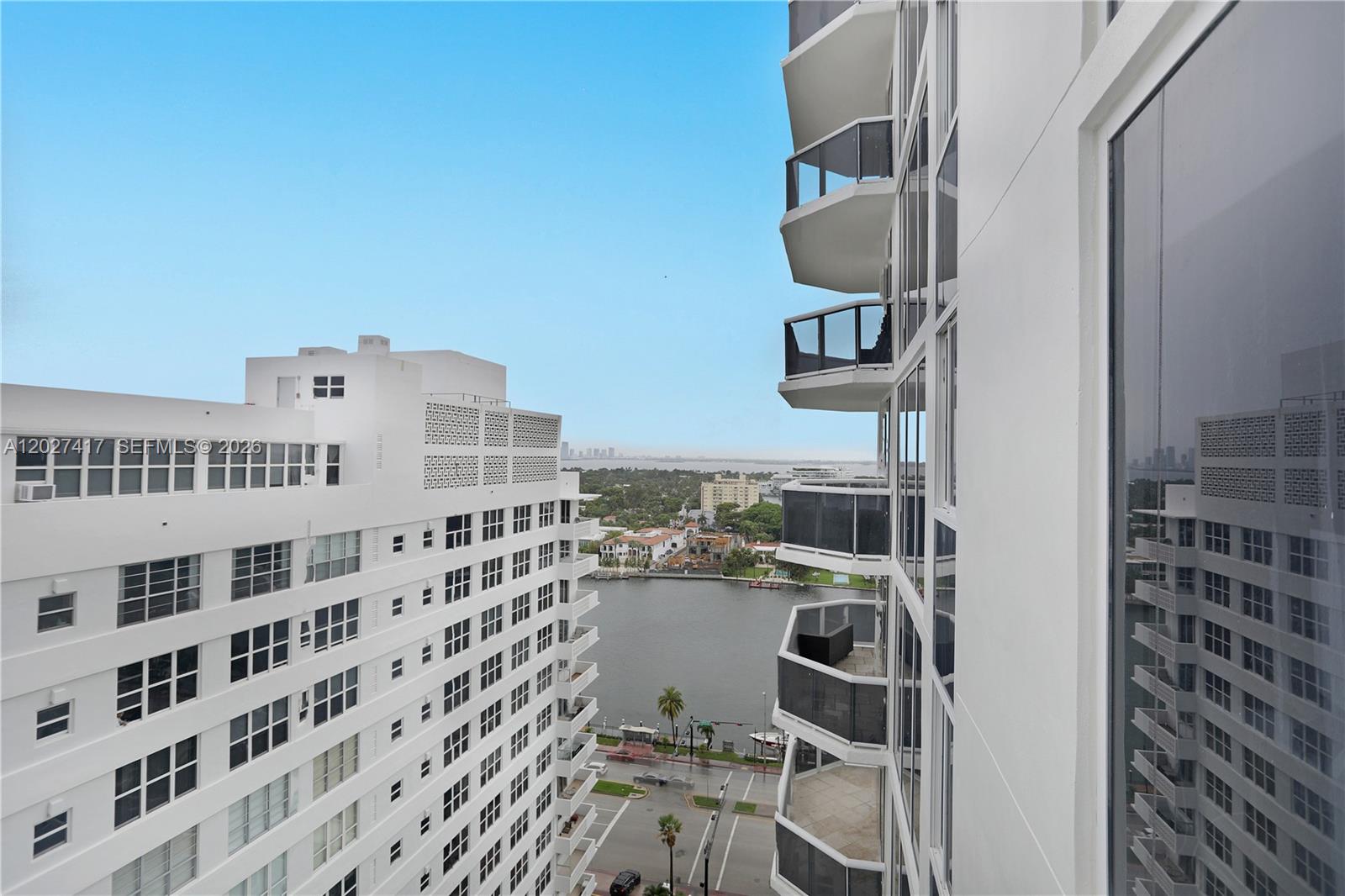 4775 Collins Ave #1804 Miami Beach, FL 33140