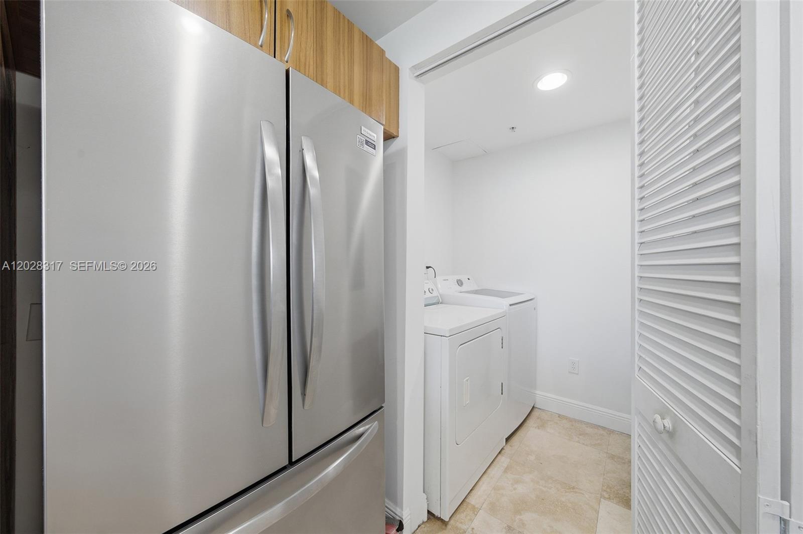 6305 Indian Crk Dr #5D Miami Beach, FL 33141