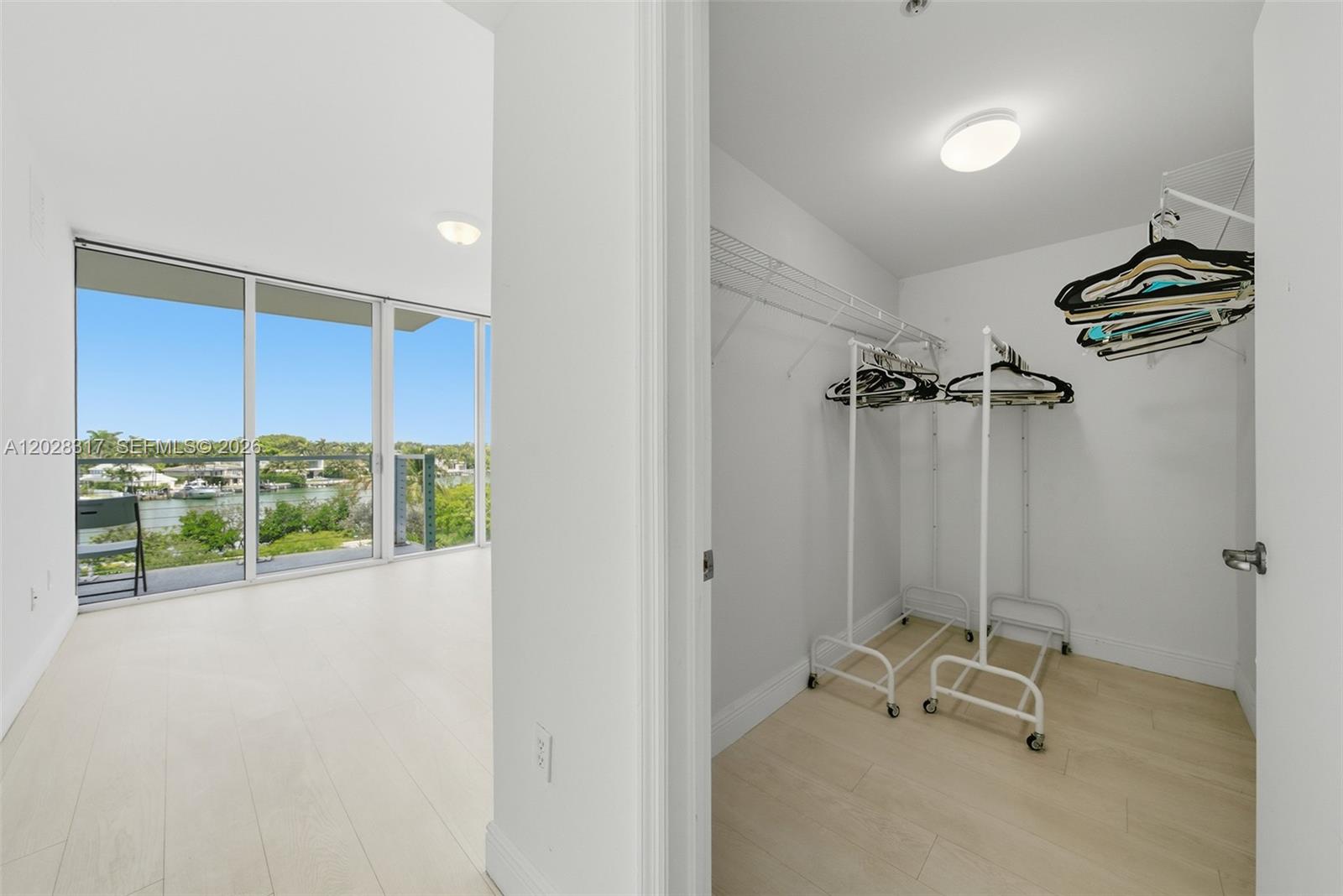 6305 Indian Crk Dr #5D Miami Beach, FL 33141