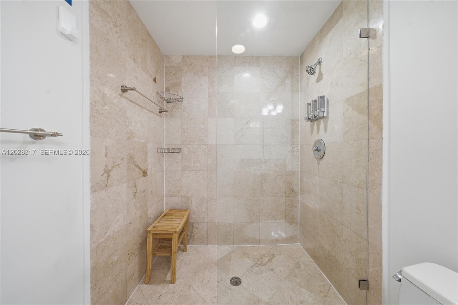 6305 Indian Crk Dr #5D Miami Beach, FL 33141