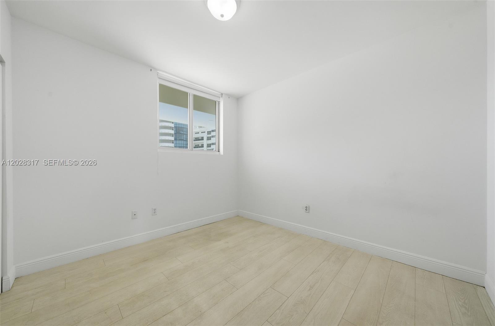 6305 Indian Crk Dr #5D Miami Beach, FL 33141