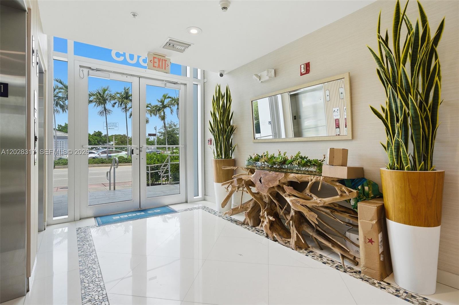 6305 Indian Crk Dr #5D Miami Beach, FL 33141