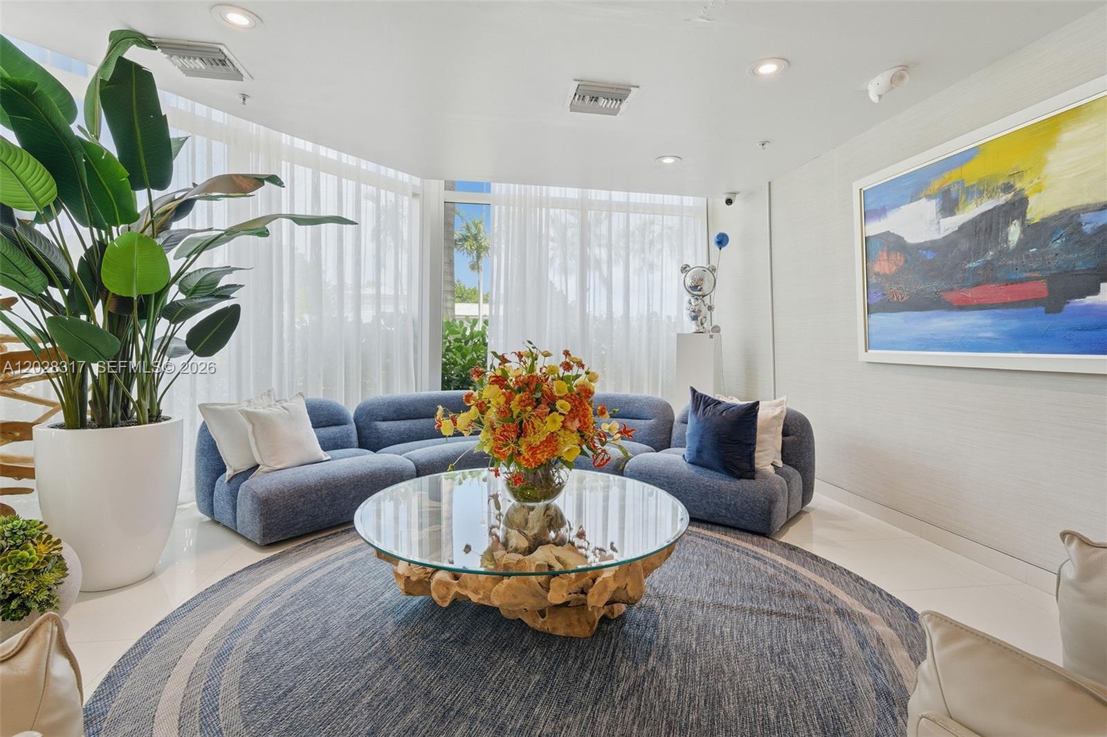 6305 Indian Crk Dr #5D Miami Beach, FL 33141