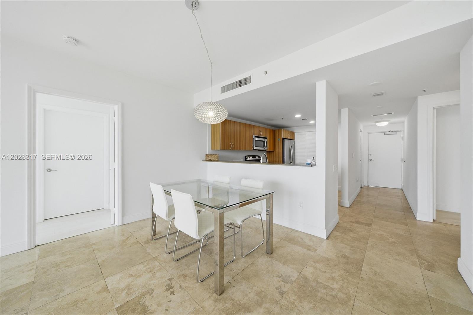 6305 Indian Crk Dr #5D Miami Beach, FL 33141