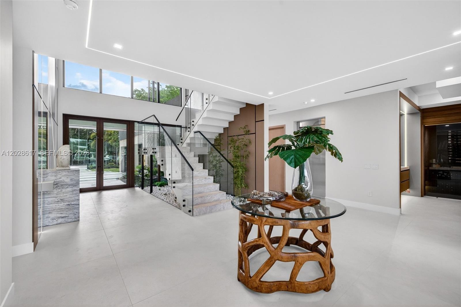 700 SW 12th Fort Lauderdale, FL 33312