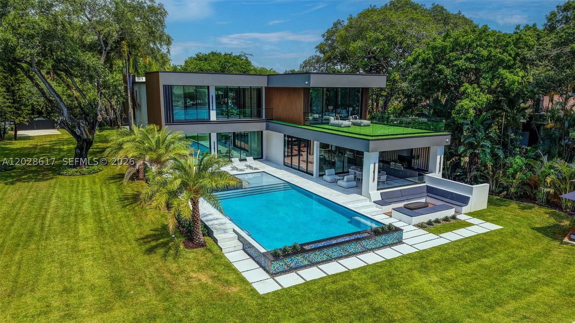 700 SW 12th Ave Fort Lauderdale, FL 33312