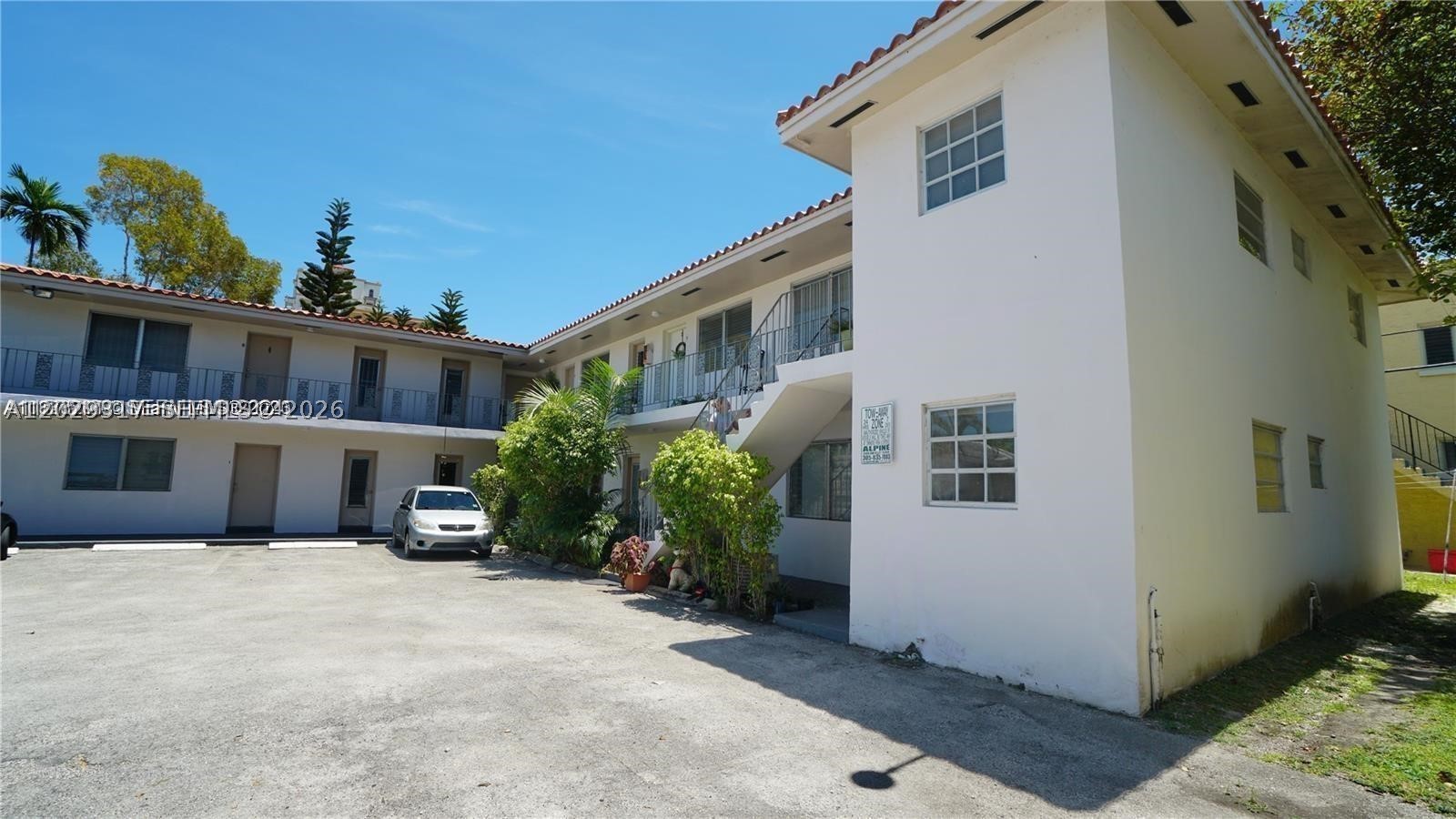 236 Madeira Ave #6