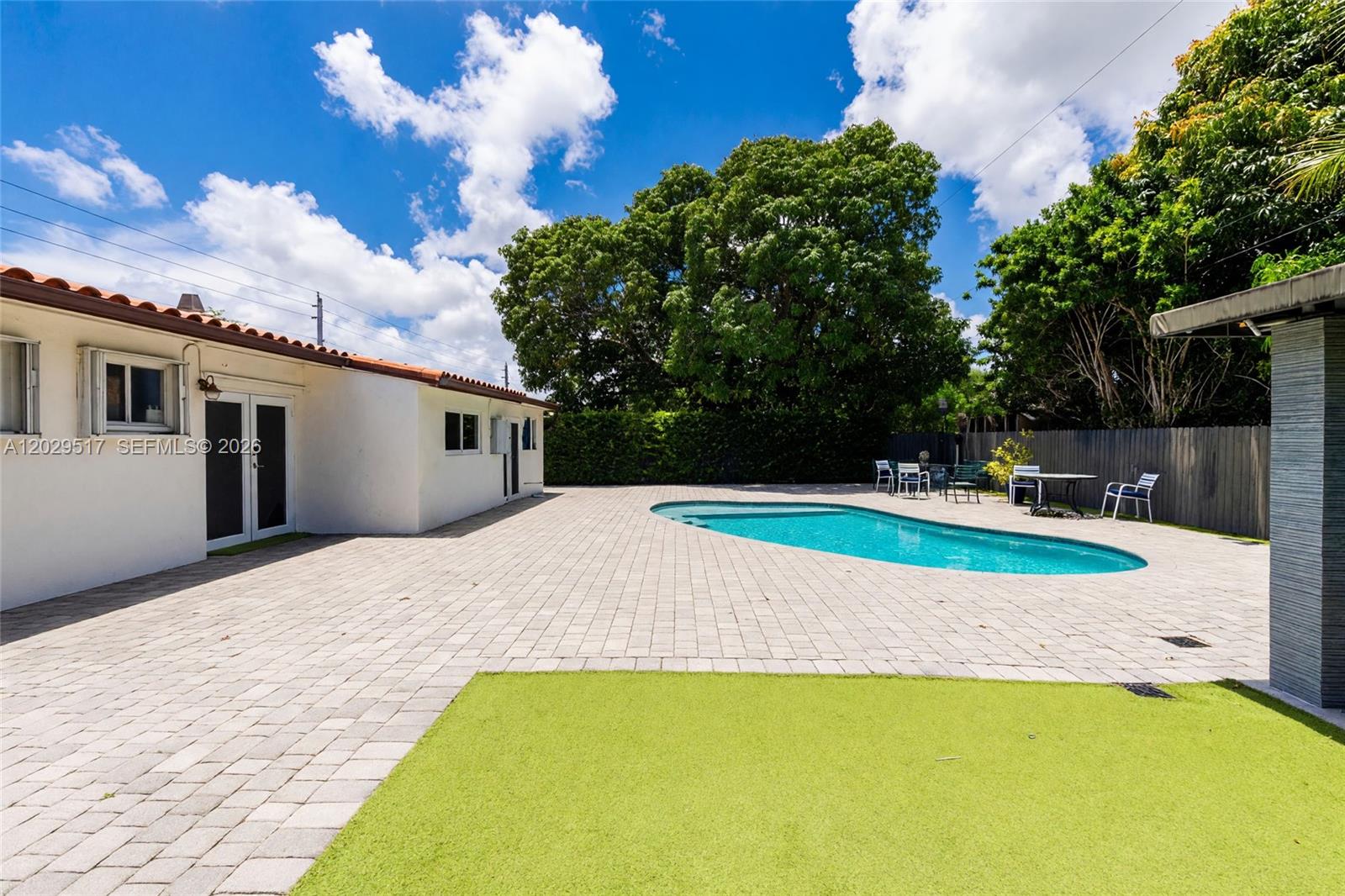 8595 SW 128th St Miami, FL 33156