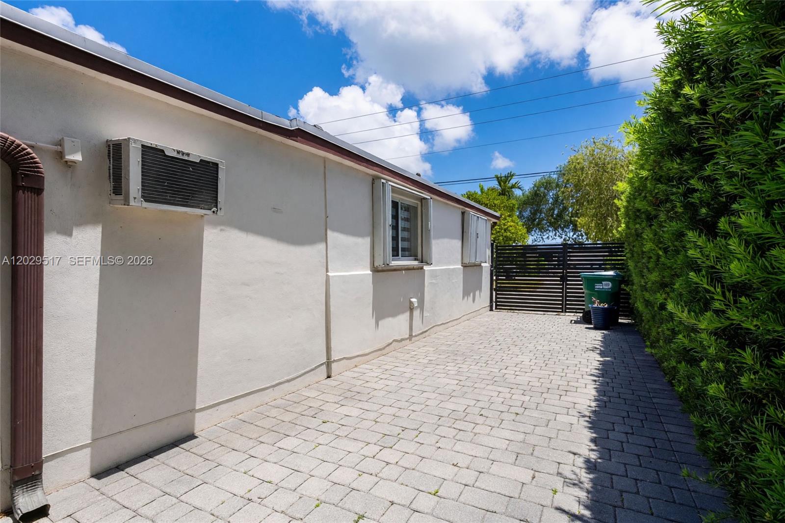 8595 SW 128th St Miami, FL 33156