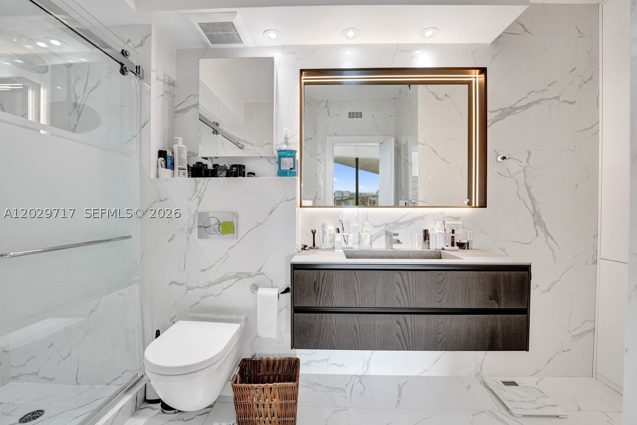 image Hamptons West44