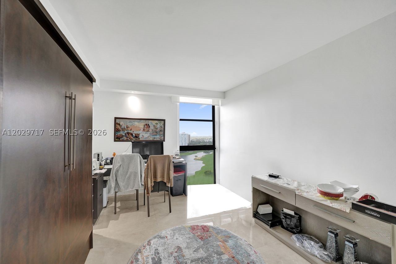 image Hamptons West51