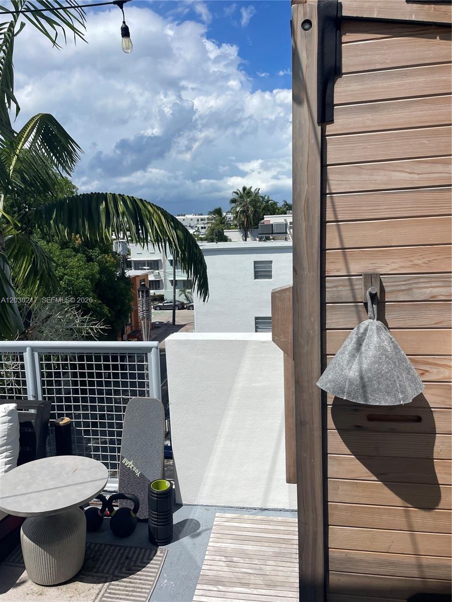 734 Michigan Ave Miami Beach, FL 33139