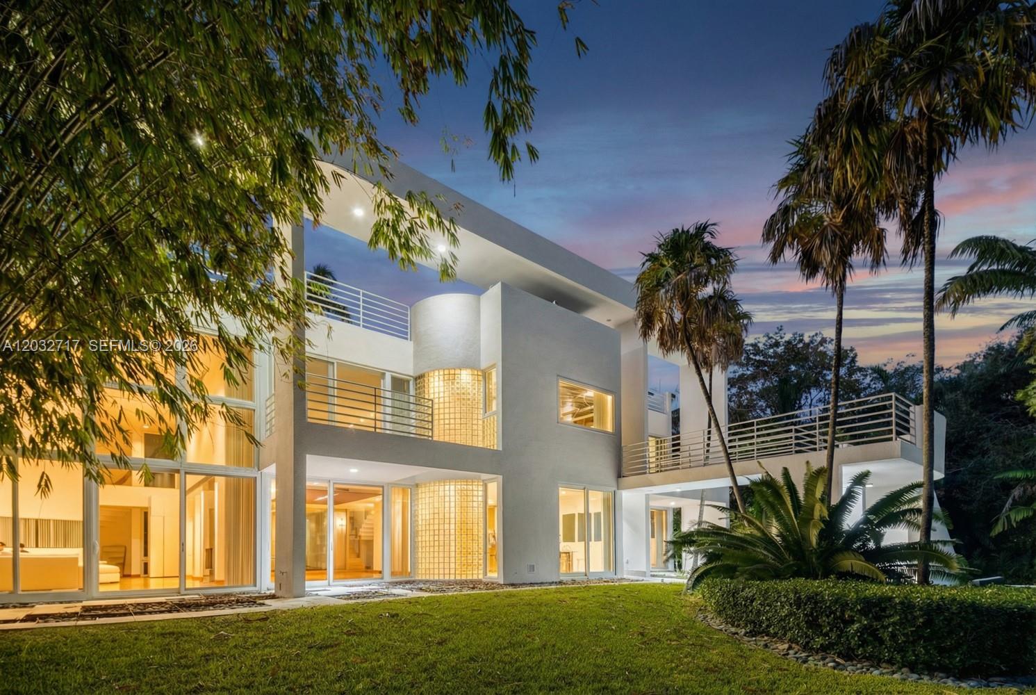 6070 SW 128th Pinecrest, FL 33156