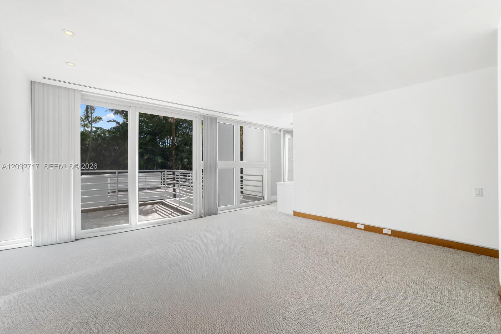 6070 SW 128th Pinecrest, FL 33156