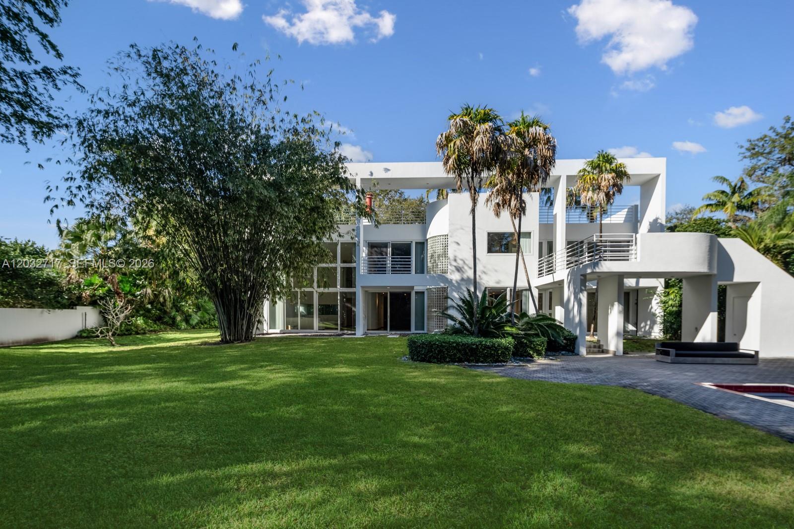 6070 SW 128th Pinecrest, FL 33156