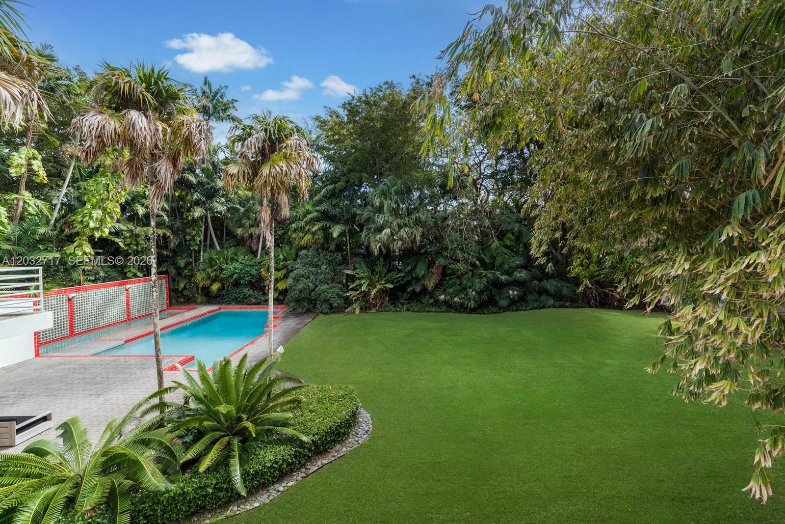 6070 SW 128th Pinecrest, FL 33156
