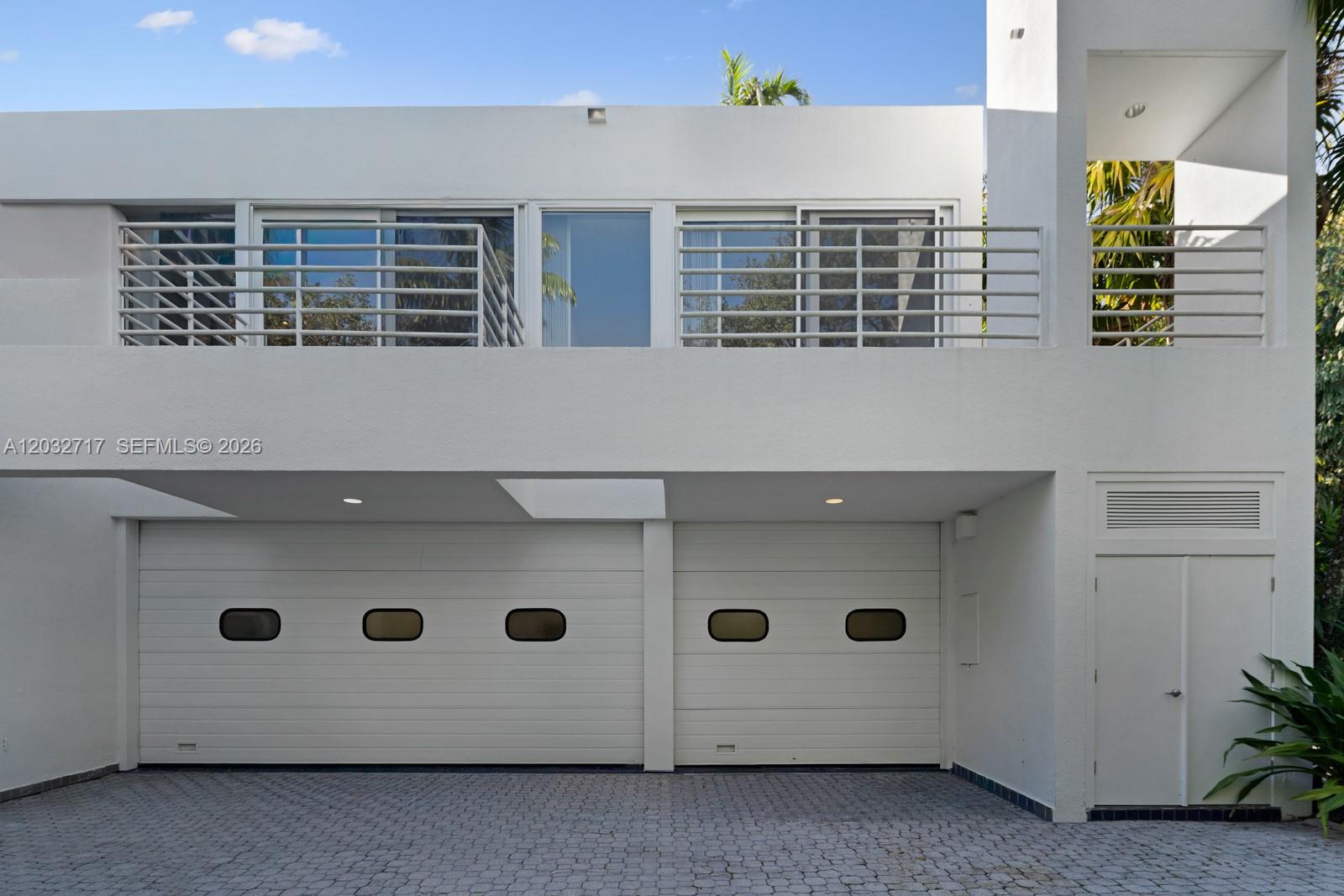 6070 SW 128th Pinecrest, FL 33156
