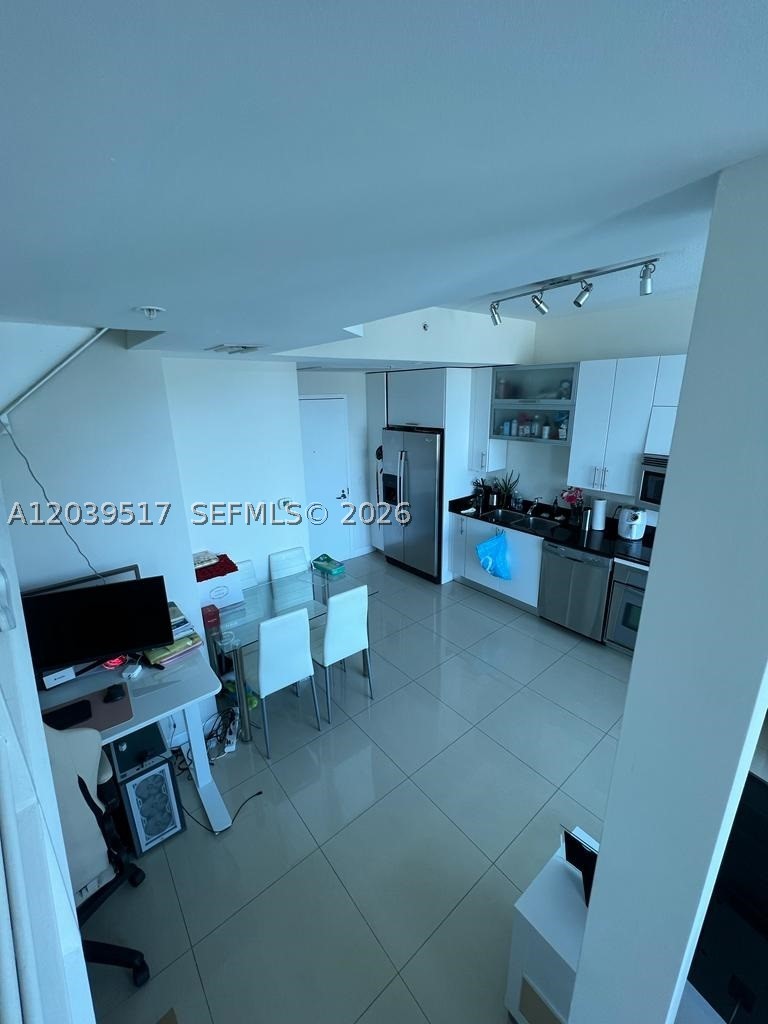 image Infinity at Brickell11