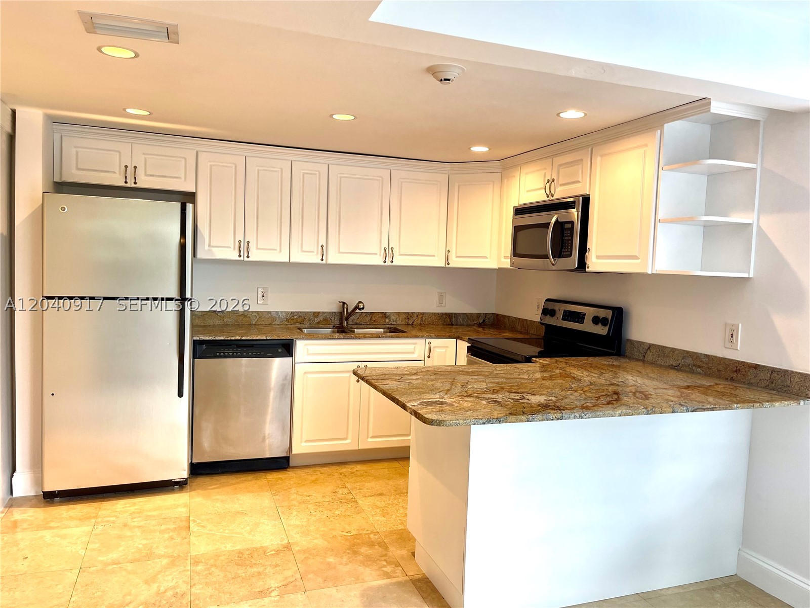 607 Ocean Dr #3K Key Biscayne, FL 33149