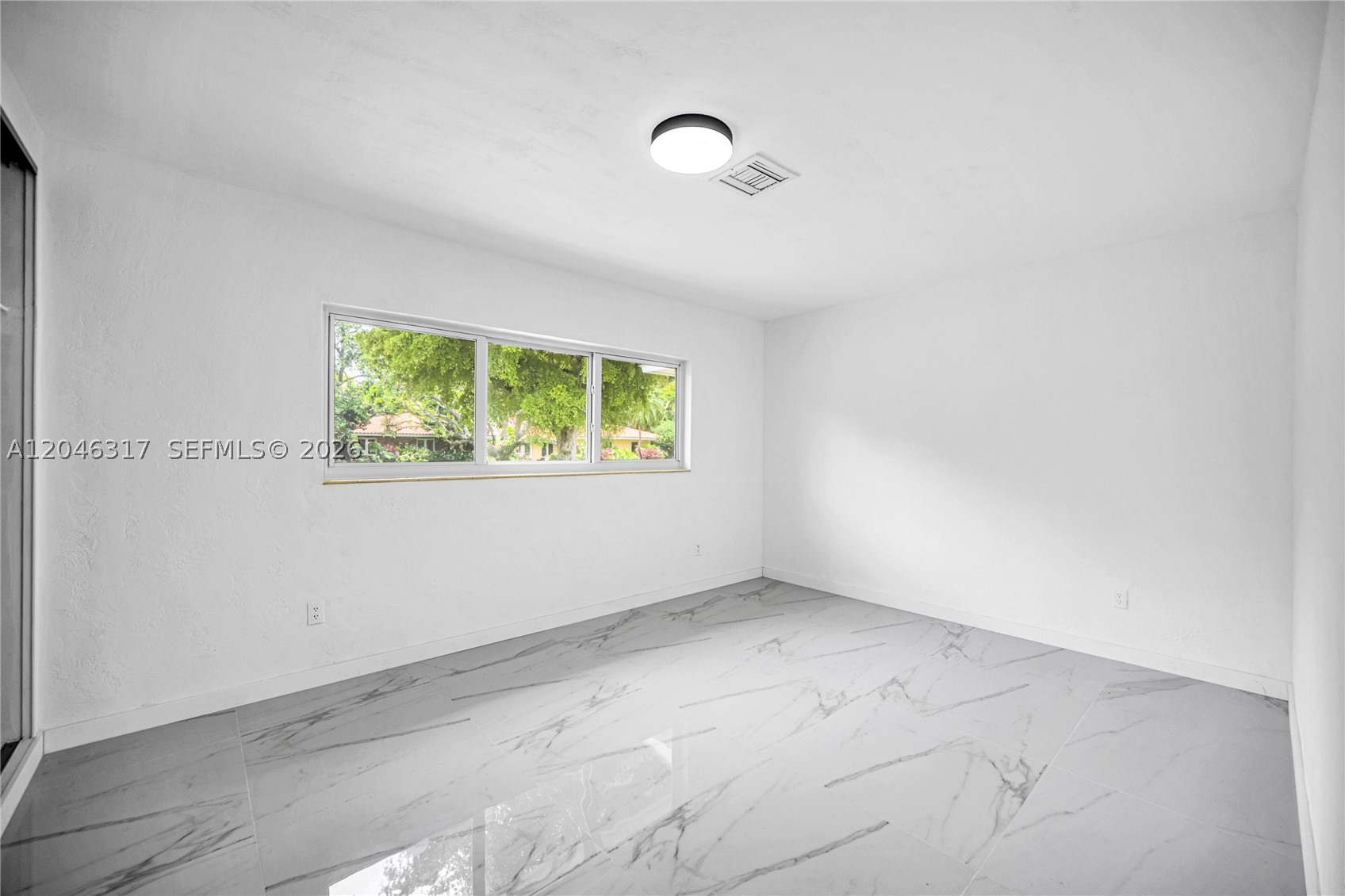 12525 SW 68th Ct Pinecrest, FL 33156