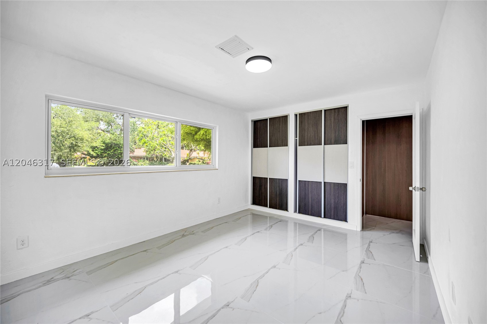 12525 SW 68th Ct Pinecrest, FL 33156