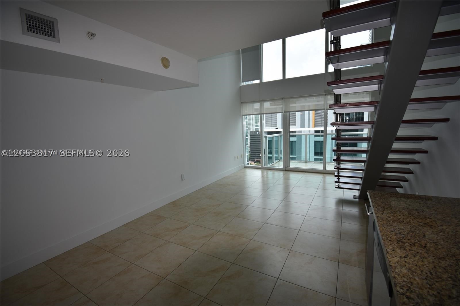 image Brickell on the River South1